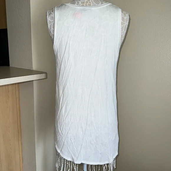 EUC Large Peyton Jensen tank top. - Picture 2 of 2